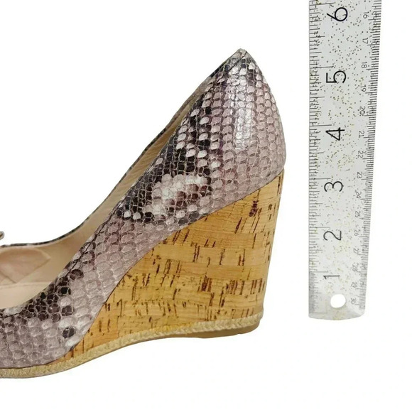 Prada Bow Leather Cork Wedge Peep Toe Pumps Snake Print Size 37.5 3KZ015 - Picture 9 of 13